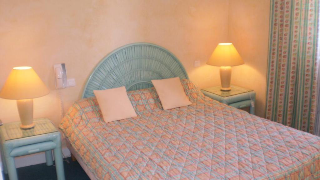 Le Relais De Saint Julien Hotel Room photo